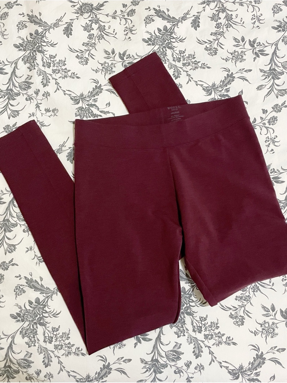 Woolx Stella Legging Size M in Red Garnet (discontinued color) - Picture 2 of 4